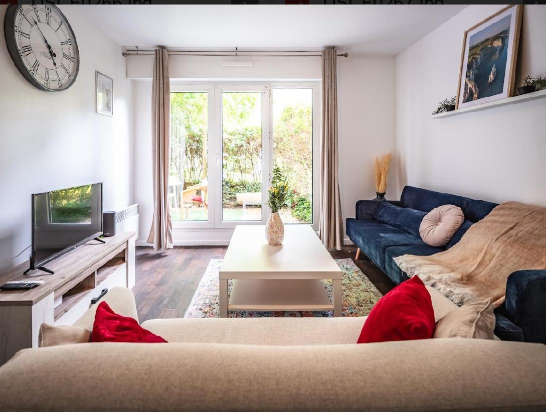 Appartamento Le Havre De Paix A Suresnes Esterno foto